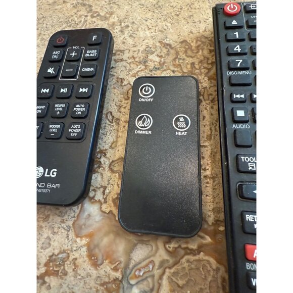Set Of 5 Assorted TV & Sound Bar Remote Controls - Picture 3 of 8